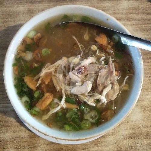 Soto Pak Djito: Rasa yang Menghanyutkan di Jantung Cilacap
